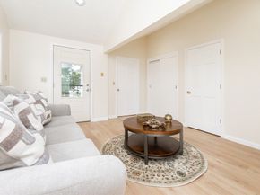6 Avon Ct 2, Wakefield MA 01880