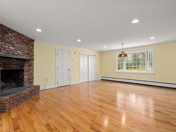 104 Mossman Road, Sudbury MA 01776