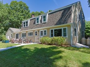 106 Upland Rd, Plympton MA 02367