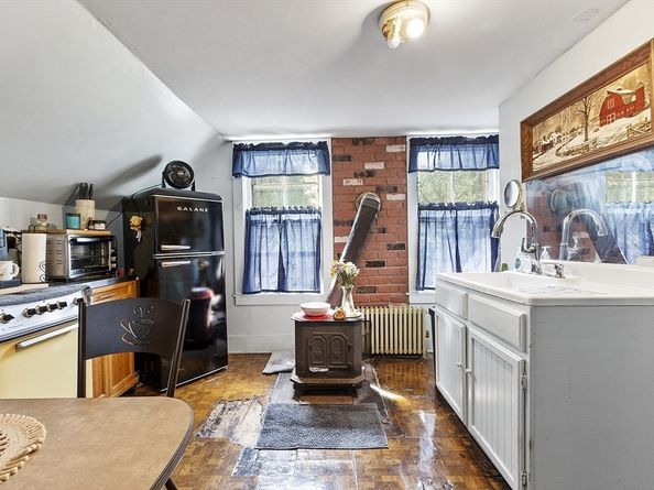 171 South Rd, Templeton MA 01468