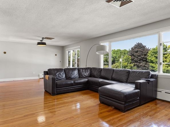 63 Sears Rd, Milton MA 02186