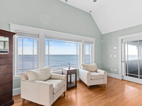 21 Circuit Ave, Scituate MA 02066