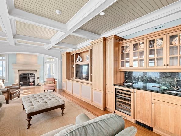 21 Circuit Ave, Scituate MA 02066