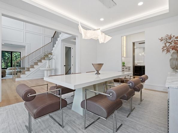 130 Arnold, Newton MA 02459
