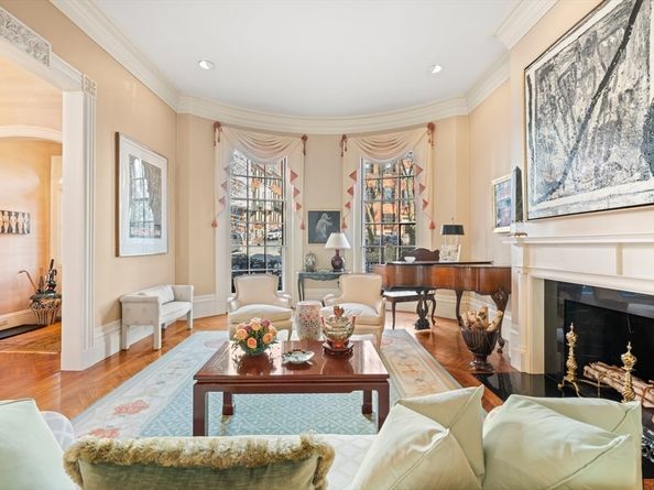 22 Louisburg Square, Boston MA 02108