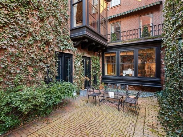 22 Louisburg Square, Boston MA 02108