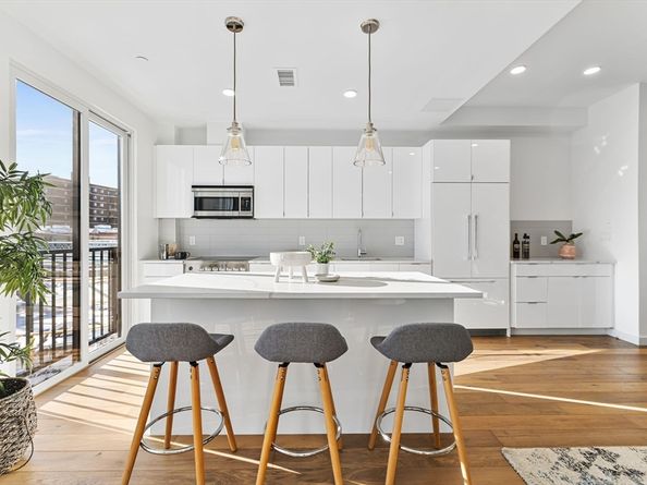 97 Elmwood Street 313, Cambridge MA 02140