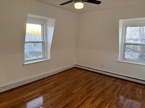 40 Crescent Ave 4, Chelsea MA 02150