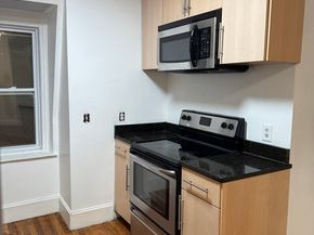 40 Crescent Ave 4, Chelsea MA 02150