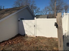 120 Roberts Ave, Holbrook MA 02343