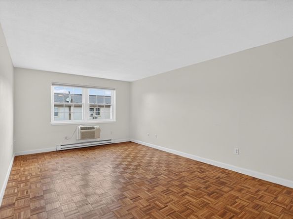 881 Main St 9, Walpole MA 02081