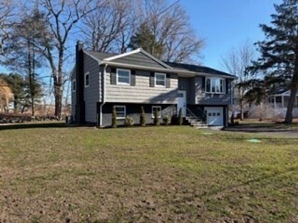 1 Overbrook Rd, Middleton MA 01949