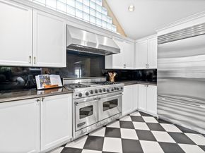 35 Glen Grn, Winchester MA 01890