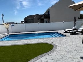 43 Gedney Dr, Peabody MA 01960