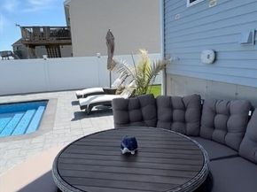 43 Gedney Dr, Peabody MA 01960