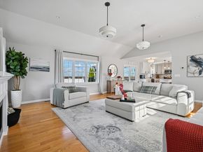 43 Gedney Dr, Peabody MA 01960