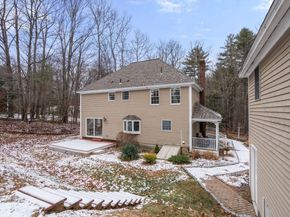 62 Allen Rd, Sturbridge MA 01566