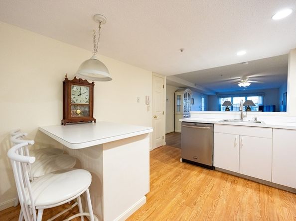 24 Weatherly Drive 1, Salem MA 01970