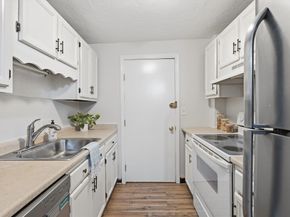 10 Mill St Q, Maynard MA 01754