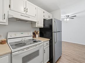 10 Mill St Q, Maynard MA 01754