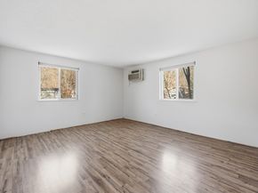 10 Mill St Q, Maynard MA 01754