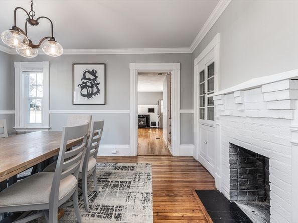 1076 Adams St, Boston MA 02124