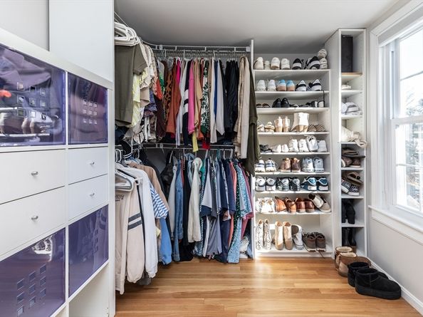 1076 Adams St, Boston MA 02124