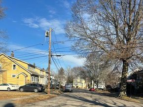 7 Parkway Cres, Milton MA 02186