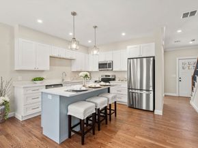 30 Danielles Way, Worcester MA 01606