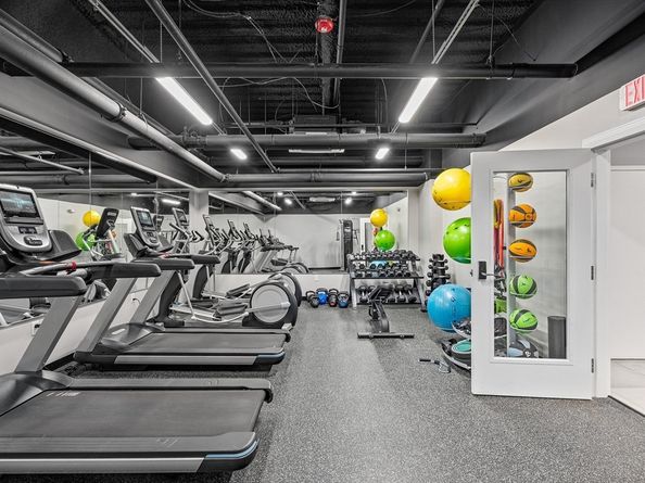 20 W Fifth Street 5E, Boston MA 02127