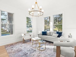 8 Oakdale Ave, Wellesley MA 02482