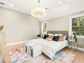 8 Oakdale Ave, Wellesley MA 02482