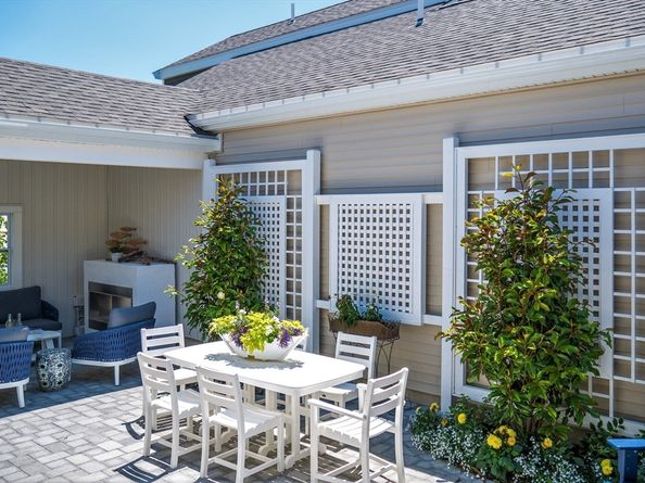 44 Outlook East 44, Plymouth MA 02360