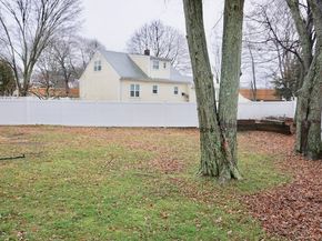 25 Halliden St, Stoughton MA 02072