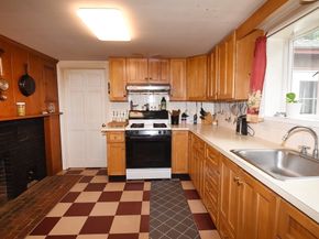 696 Summer, Rockland MA 02370