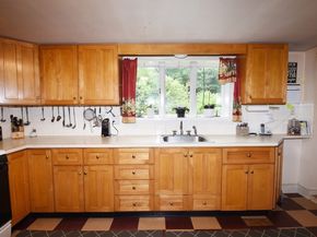 696 Summer, Rockland MA 02370