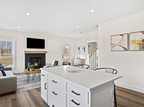 10 Baiting Brook Lane 67, Worcester MA 01609