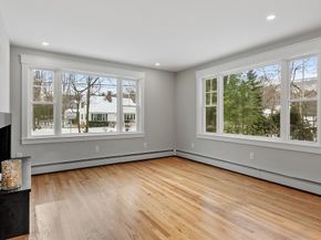 525 Lindell Ave, Leominster MA 01453