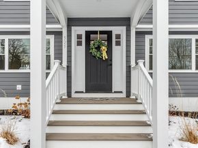 525 Lindell Ave, Leominster MA 01453