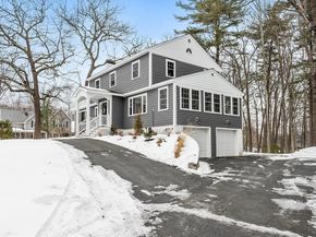 525 Lindell Ave, Leominster MA 01453