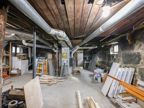 98 Safford St, Quincy MA 02171