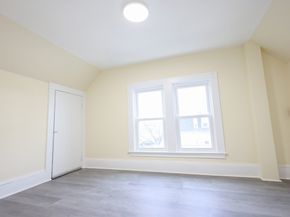 98 Safford St, Quincy MA 02171