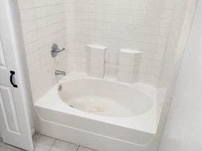 113 Pleasant Street, Leominster MA 01453