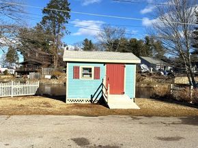 10 Indian Point Rd, Webster MA 01570