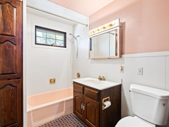 20 Silver St, Fitchburg MA 01420