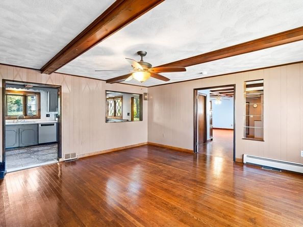 20 Silver St, Fitchburg MA 01420