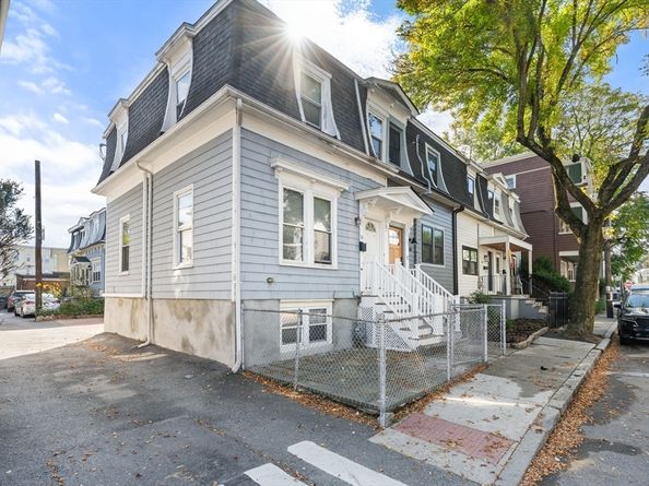 54 Oak St 54, Somerville MA 02143