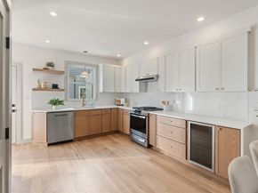 54 Oak St 54, Somerville MA 02143