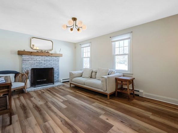 10 Eliab Latham Way, East Bridgewater MA 02333