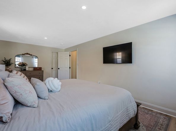 10 Eliab Latham Way, East Bridgewater MA 02333